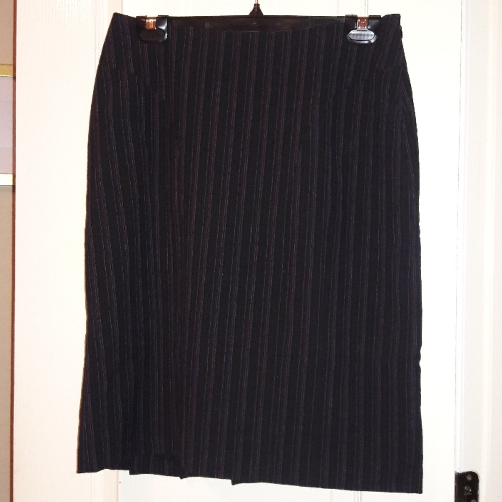 Knee Length Pleated Black/Purple Line Pencil Skirt